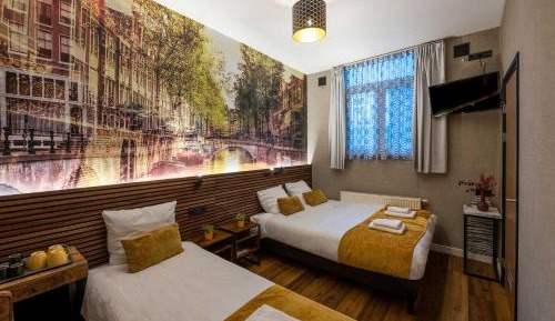 Family Room with Private Bathroom