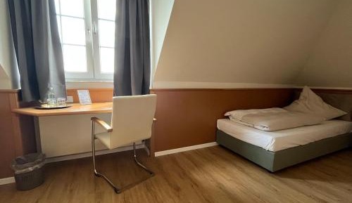 Small Single Room