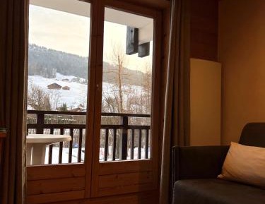 Studio with Mountain View