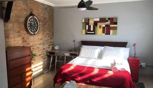 Studio Apartment