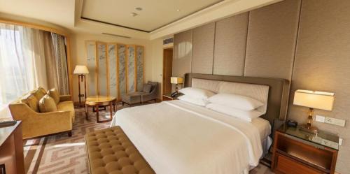 Presidential SuitE, Club level, 1 Bedroom Presidential Suite