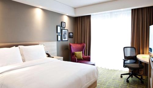 Queen Room - Non-Smoking