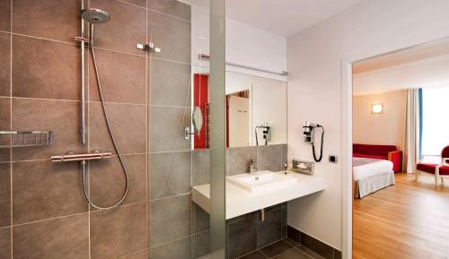 Privilege Room with 1 Double Bed and 1 Sofa Bed