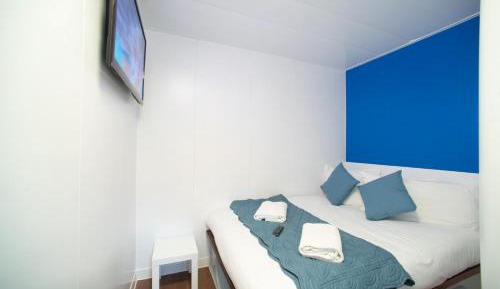 Small Double Room - No Window