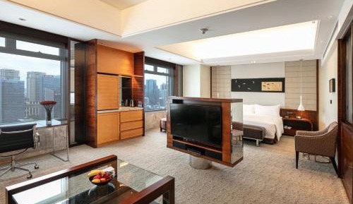 Junior King Suite
