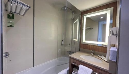 Studio Park (2 Adults)