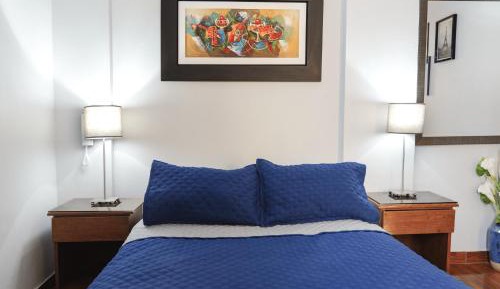 Standard Queen Room