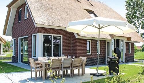 Four-Bedroom Holiday Home