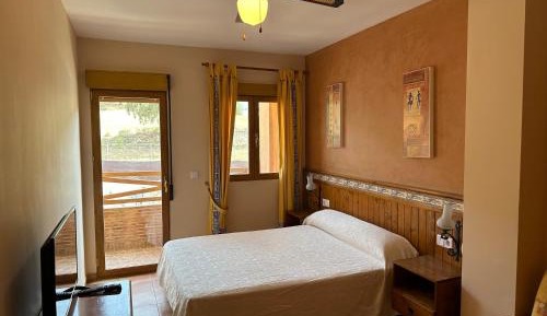 Single Room with Private Bathroom