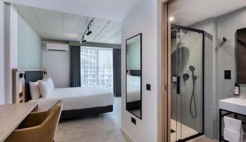 Standard King Room