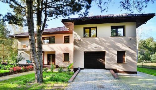 Six-Bedroom Villa 