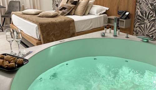 King Room with Spa Bath