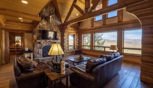 Four-Bedroom Holiday Home