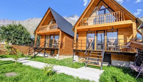 Family Room with Mountain View