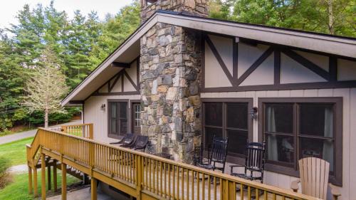 Six-Bedroom Holiday Home