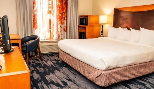 King Room - Hearing Accessible