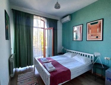 Queen Room with Balcony