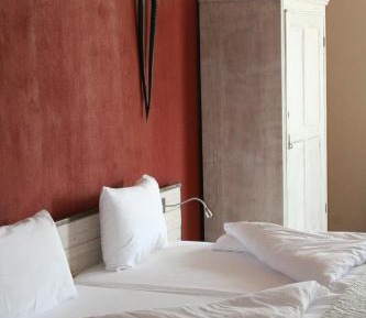 Twin Room with Shower