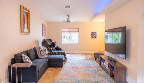 Three-Bedroom Vacation Home 