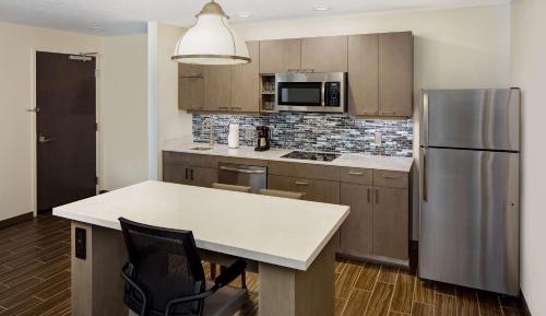 One-Bedroom Specialty Suite with Two Queen Beds, Kitchen and Sofa Bed