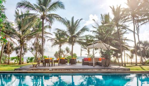 Villa - Beach Front