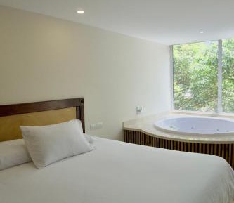 Deluxe Double Room with Bath