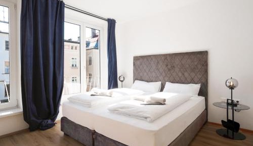 Double Room with Shared Toilet