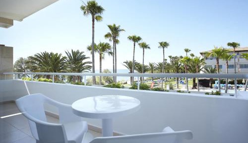 One-Bedroom Apartment with Side Sea View (2 Adults)
