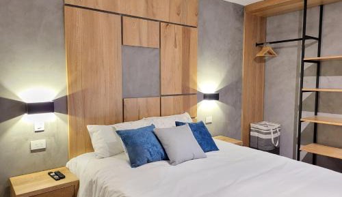 Two-Bedroom Deluxe Apartment