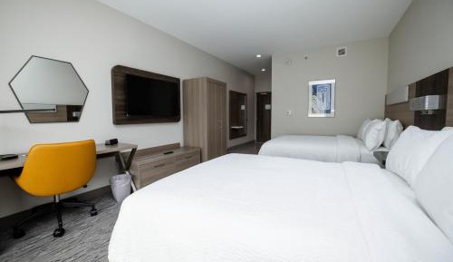Standard Room with Two Queen Beds