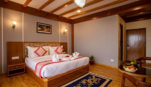 Superior Deluxe Double or Twin Room 