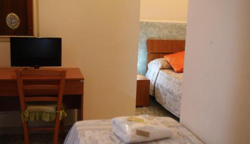 Twin Room with Private Bathroom