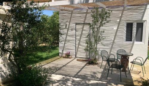 Junior Suite with Garden View