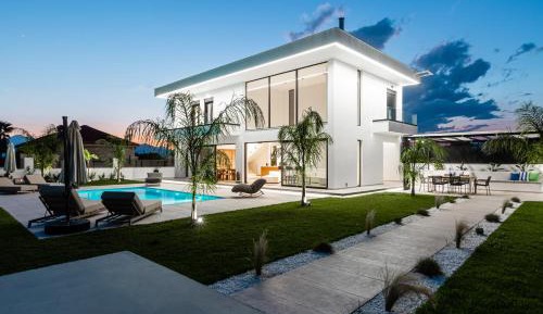 Superior Villa