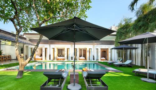 Villa with Private Pool