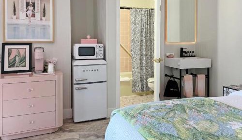 Queen Room