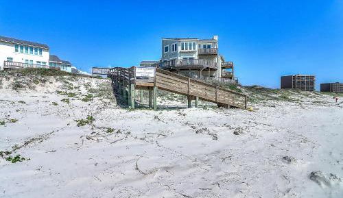 Four bedroom holiday home 