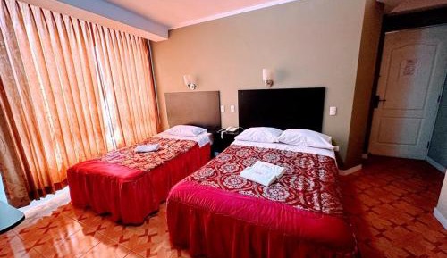 Deluxe Room (2 Adults + 1 Child)