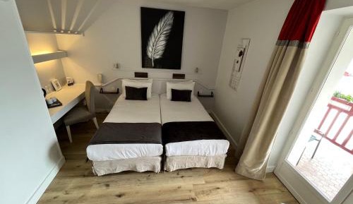 Twin Room with Terrace