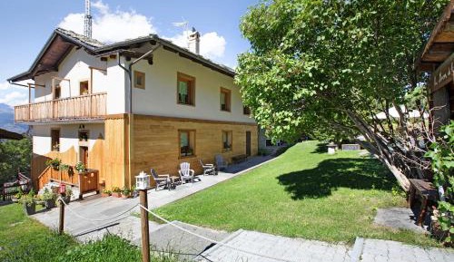 Superior One-Bedroom Apartment