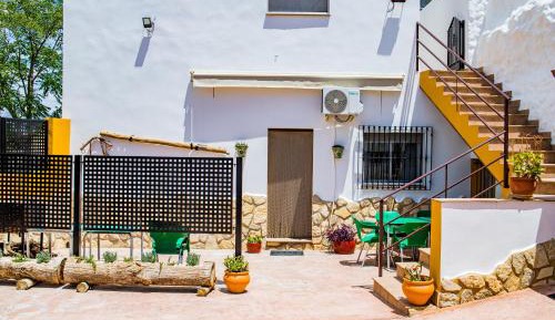 Two-Bedroom Apartment with Shared Pool