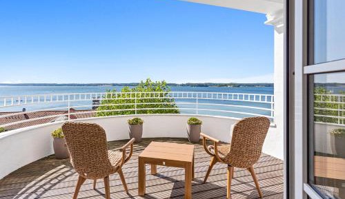 Suite with Sea View