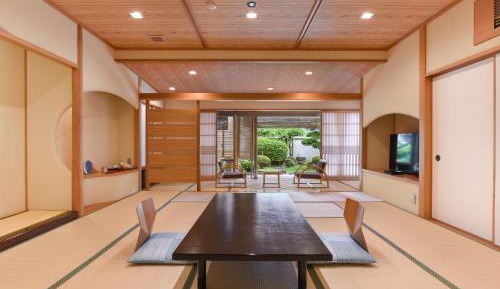 Triple Room with Private External Bathroom