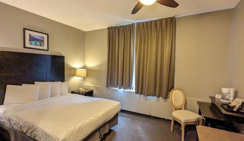 Queen Room