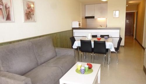 Apartment (4 Adults)