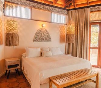 Deluxe Suite with Sea View