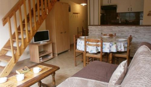 Apartment (6 Adults)