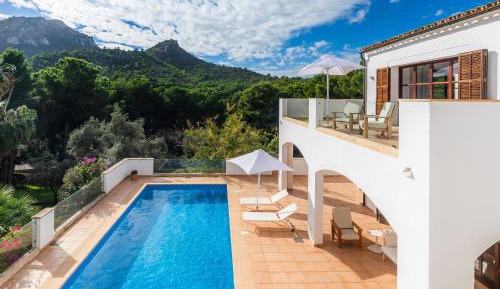Villa with Sea View