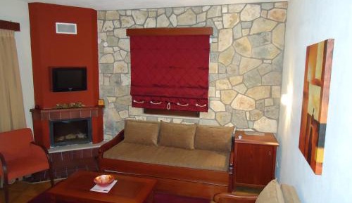 Suite with Fireplace and Balcony 