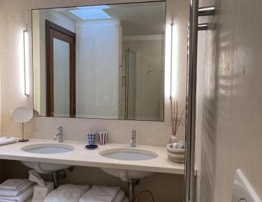 Double or Twin Room with Sea View